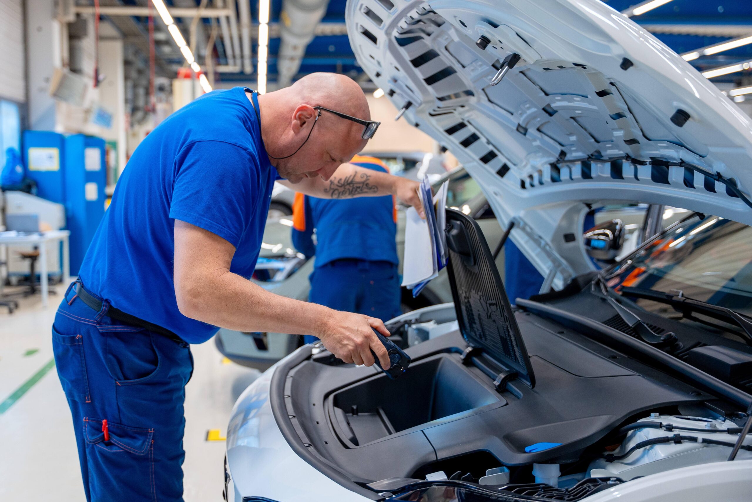 Produktion des vollelektrischen Volvo EX30 in Europa angelaufen